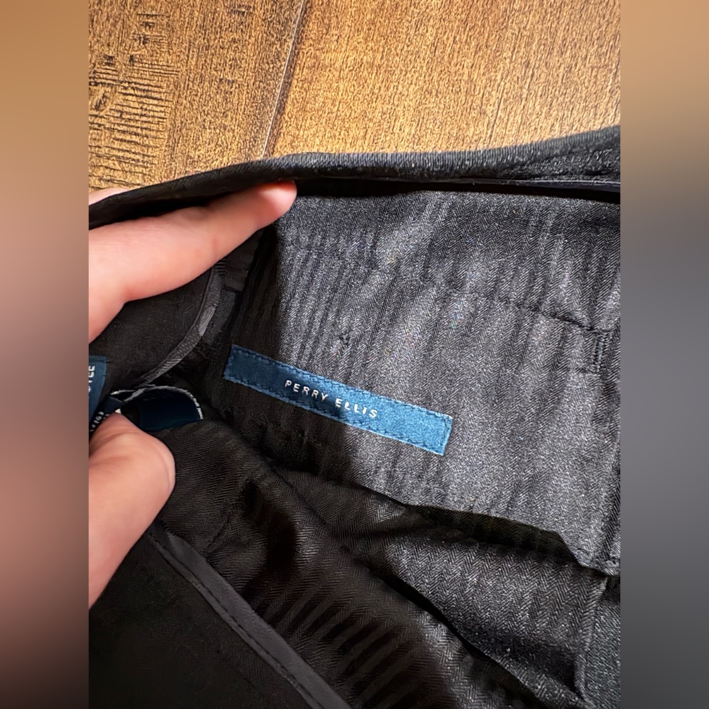 Men’s Classic Black Perry Ellis Dress Pants - Picture 3 of 6